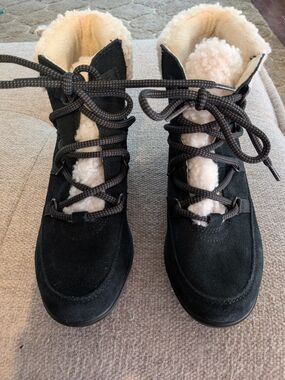 Sorel Black Suede Lace-Up Shearling-Trim Ankle Boots